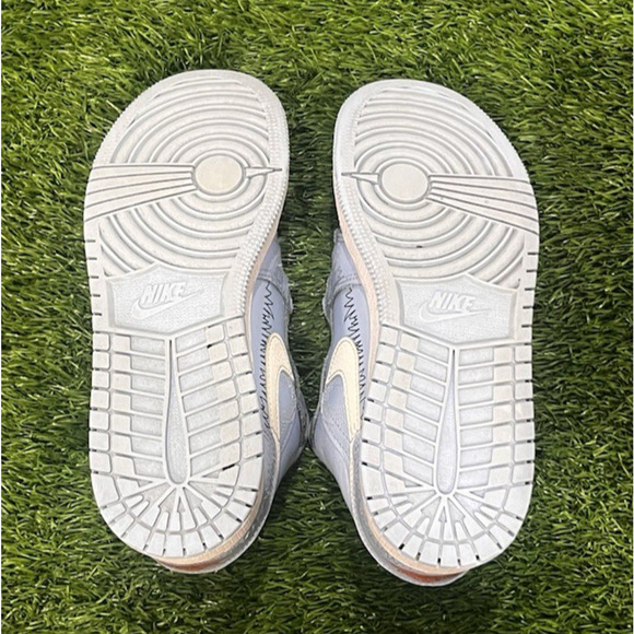 Nike Air Jordan 1 Low SE Blue Stitch White Green Red DO8227-400 4.5Y - Picture 11 of 13